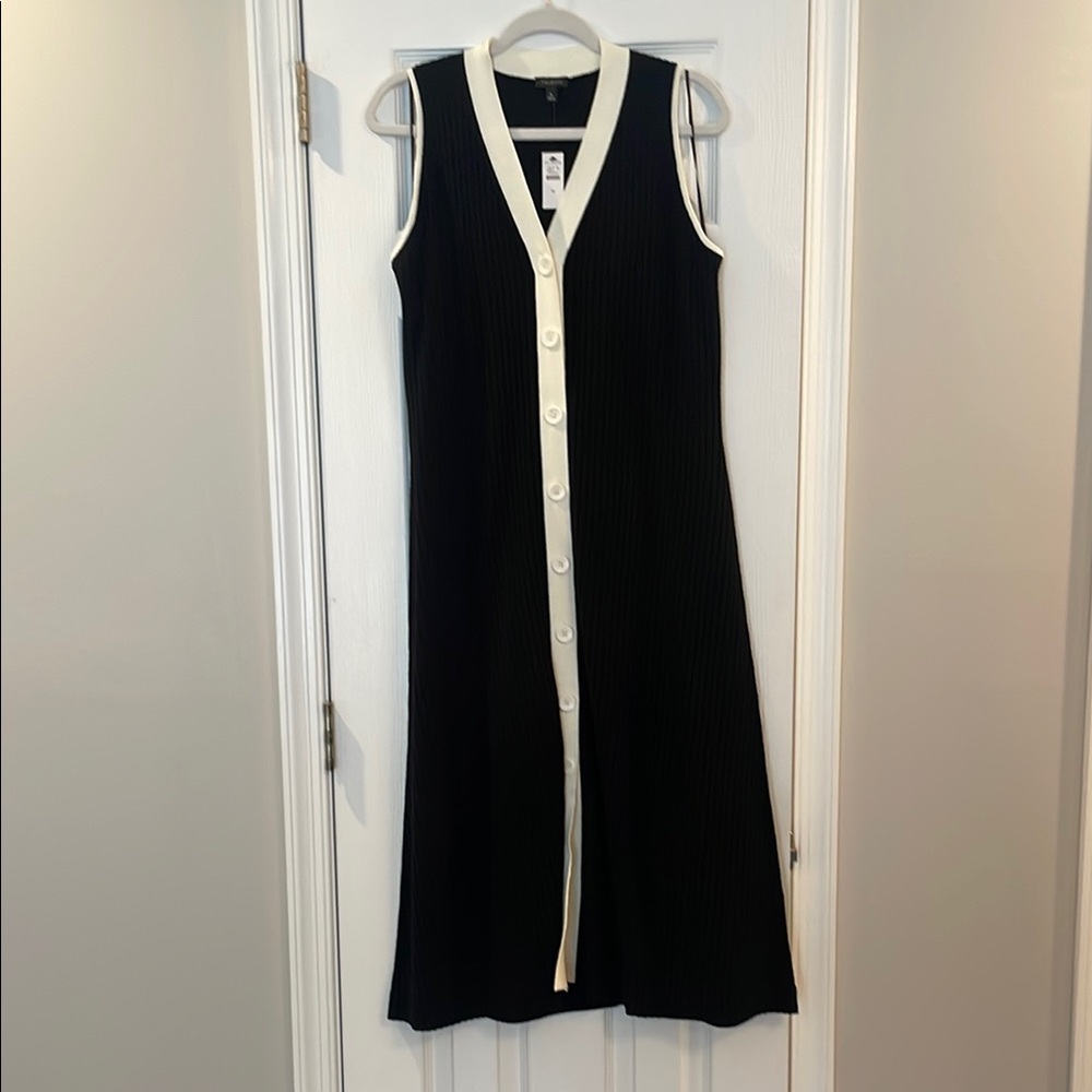 Talbots Black and Ivory Sleeveless V-Neck Midi Summer Dress